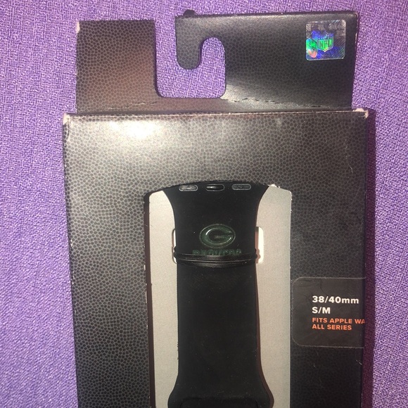 New Groove Life Apple Watch Band NFL Green Bay Packers 38/40mm S/M No Watch - Picture 2 of 4